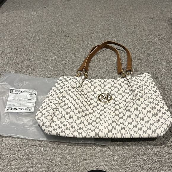 NWT Elegant White and Gray Tote Bag With Brown Double Straps 16x11 - Picture 5 of 7